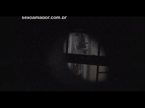 ❤️ Blondie wordt stiekem gefilmd door een voyeur uit de buurt, verstopt achter holle bakstenen Russian porno at nl.sexindrag.ru ❌❤
